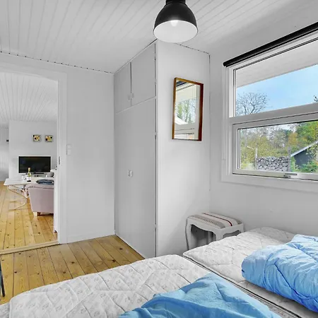 Cozy Home In Vaeggerlose With Wifi Holiday home