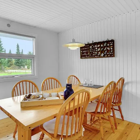 Cozy Home In Vaeggerlose With Wifi