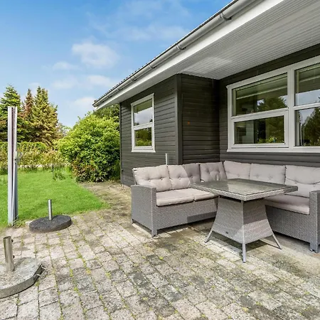 Cozy Home In Vaeggerlose With Wifi